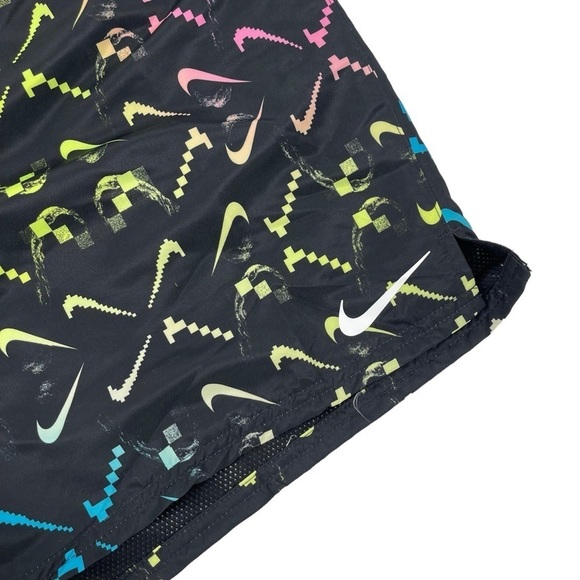 NIKE Mens size XXL All Over Logo Black Swim Trunks Shorts Swimwear lined 2XL NWT - Picture 3 of 8